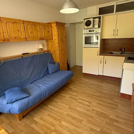Appartement Au Pied Des Pistes Avec Balcon, 4 Couchages *
